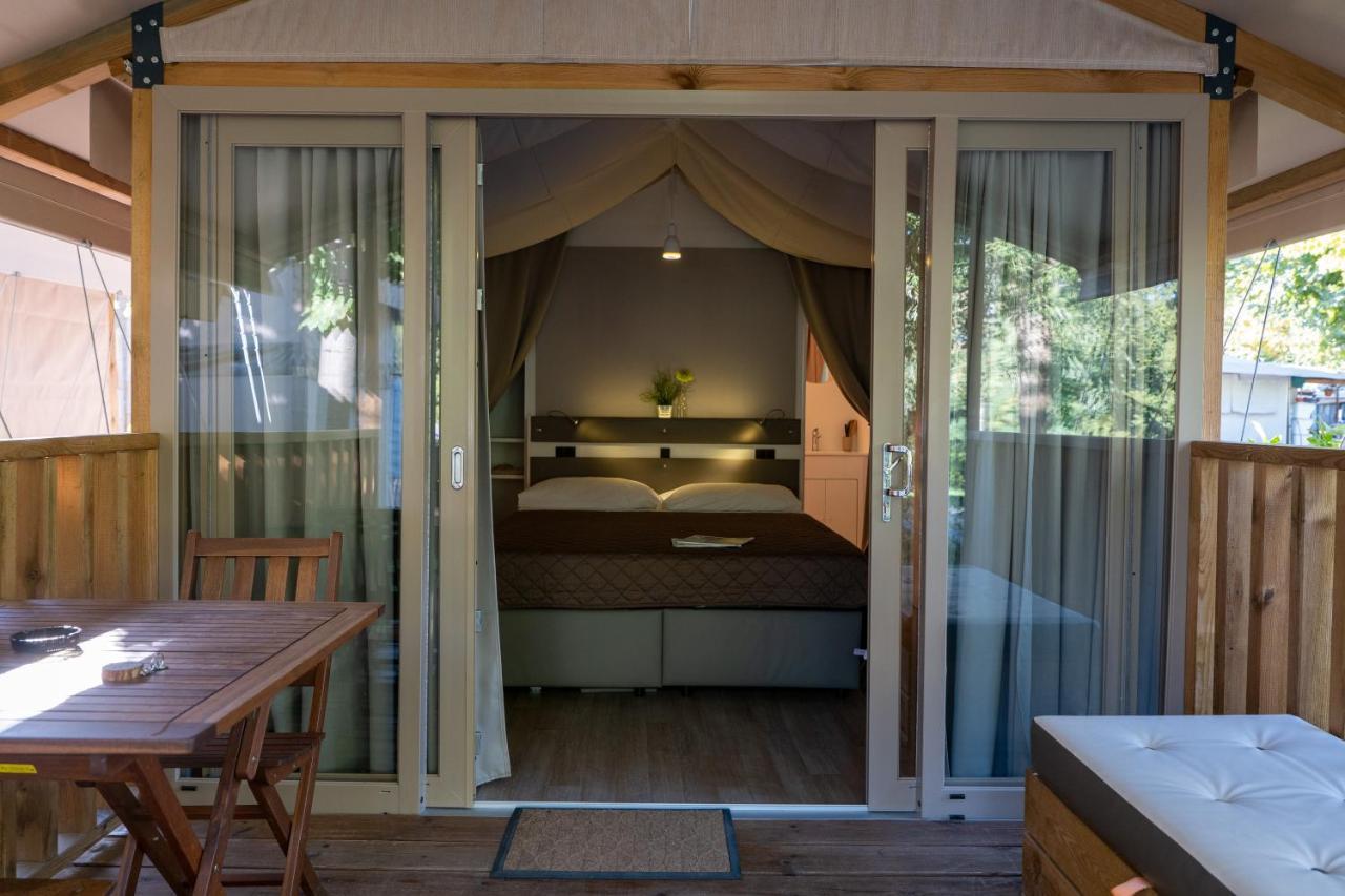 Camping Eden Glamping Дормелето Екстериор снимка